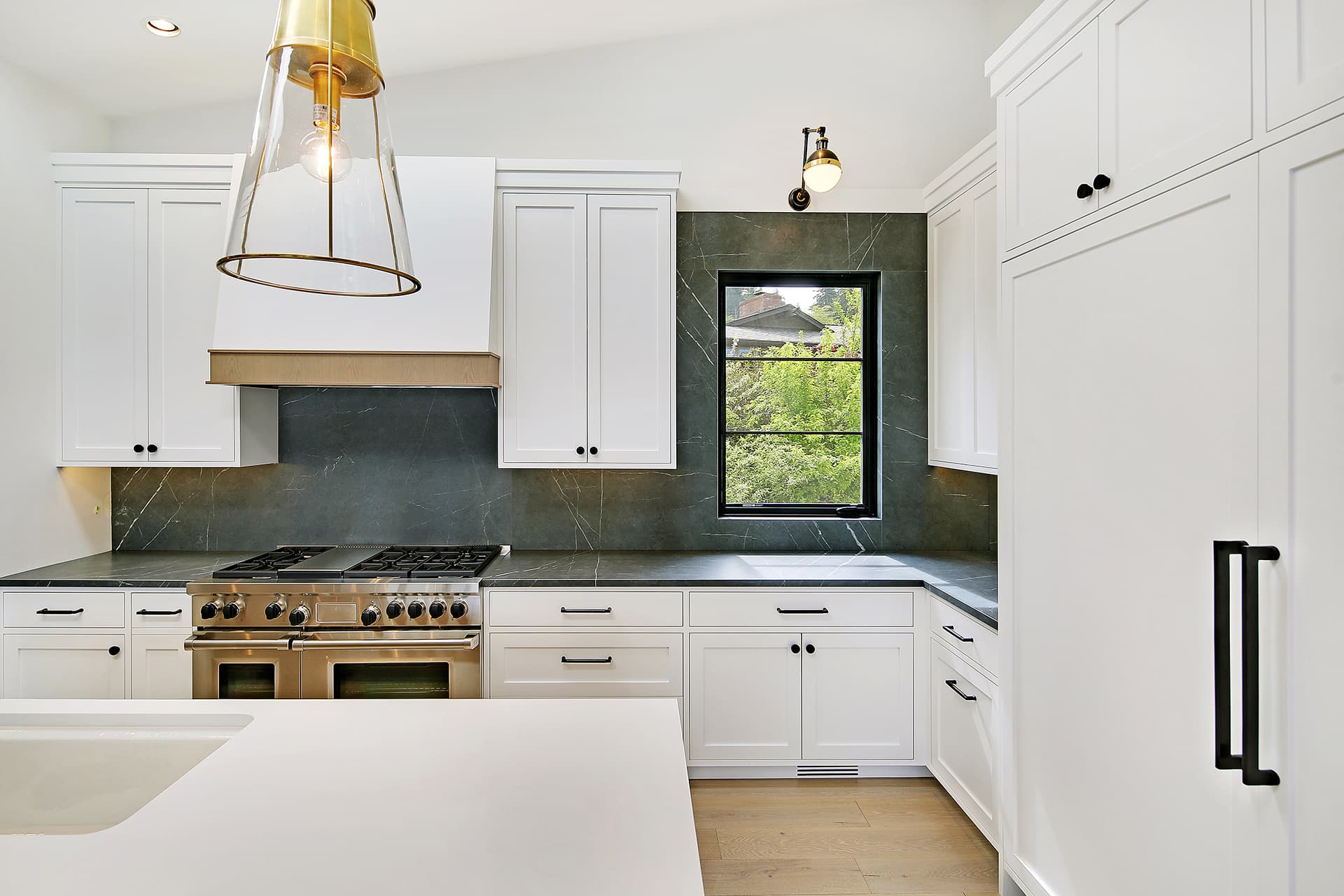 WATER'S EDGE interior design project in Mercer Island, Washington photo 6