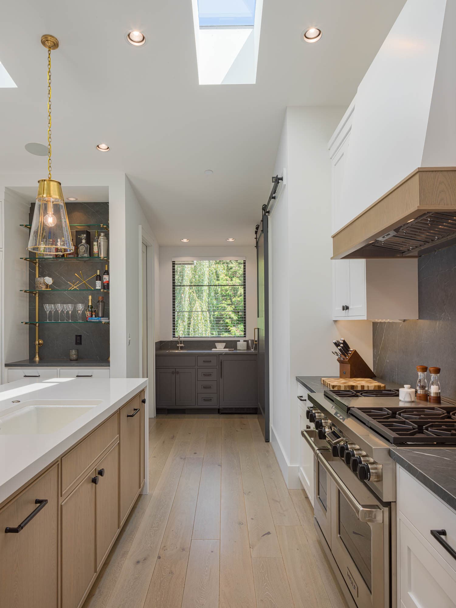 WATER'S EDGE interior design project in Mercer Island, Washington photo 7