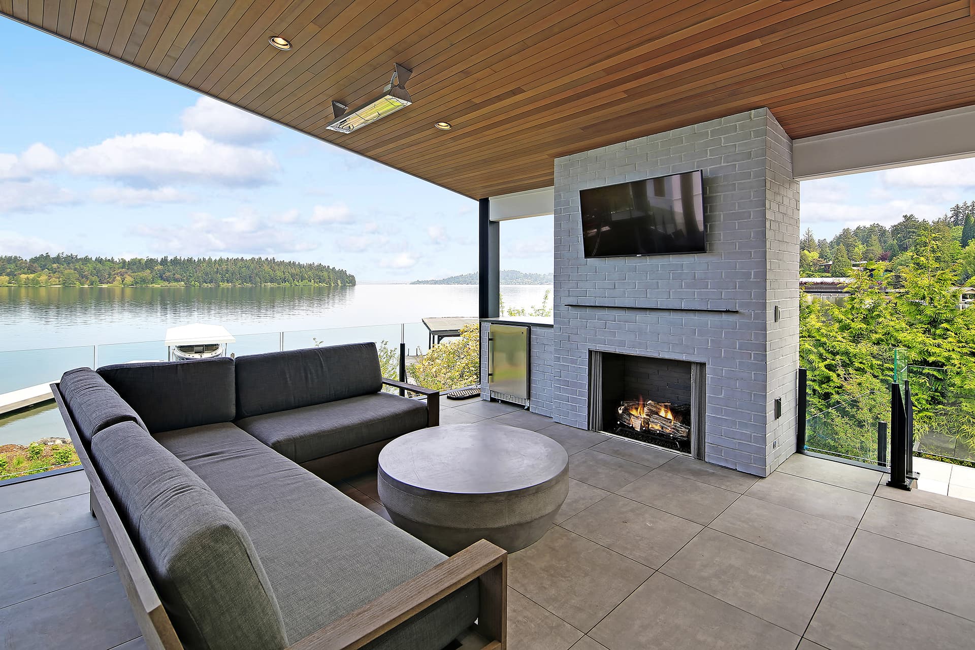 WATER'S EDGE interior design project in Mercer Island, Washington photo 9