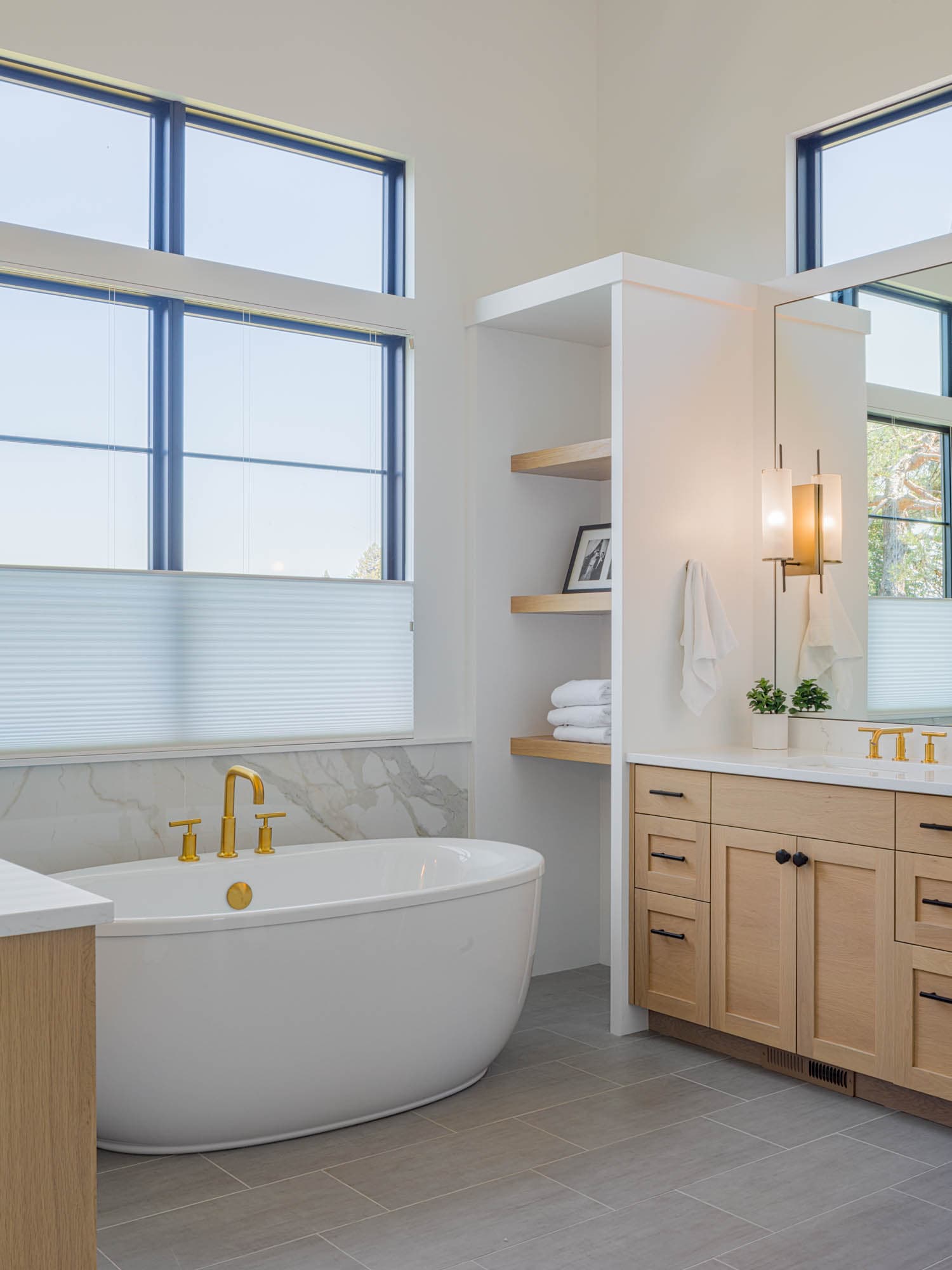 WATER'S EDGE interior design project in Mercer Island, Washington photo 13