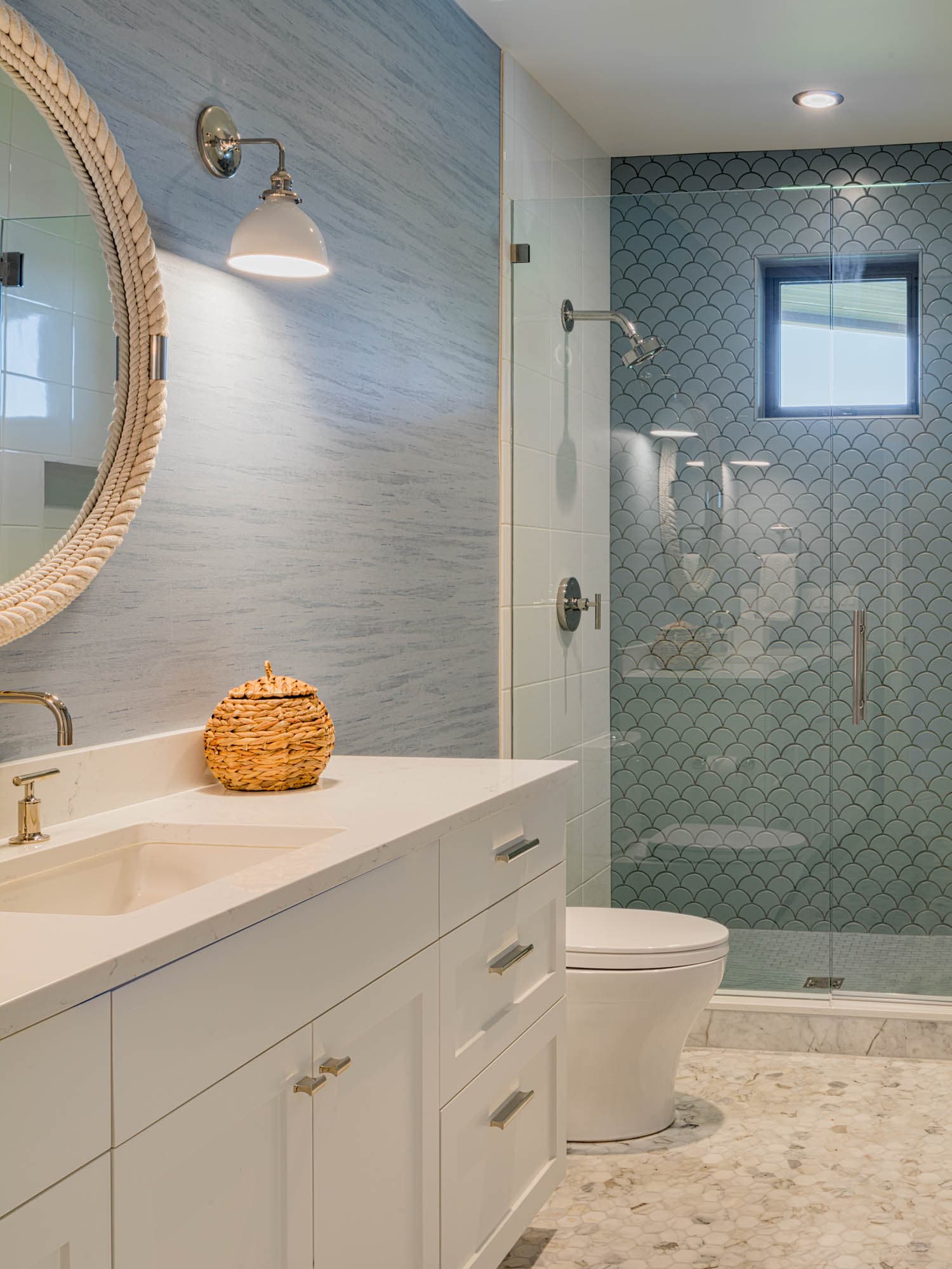 WATER'S EDGE interior design project in Mercer Island, Washington photo 15