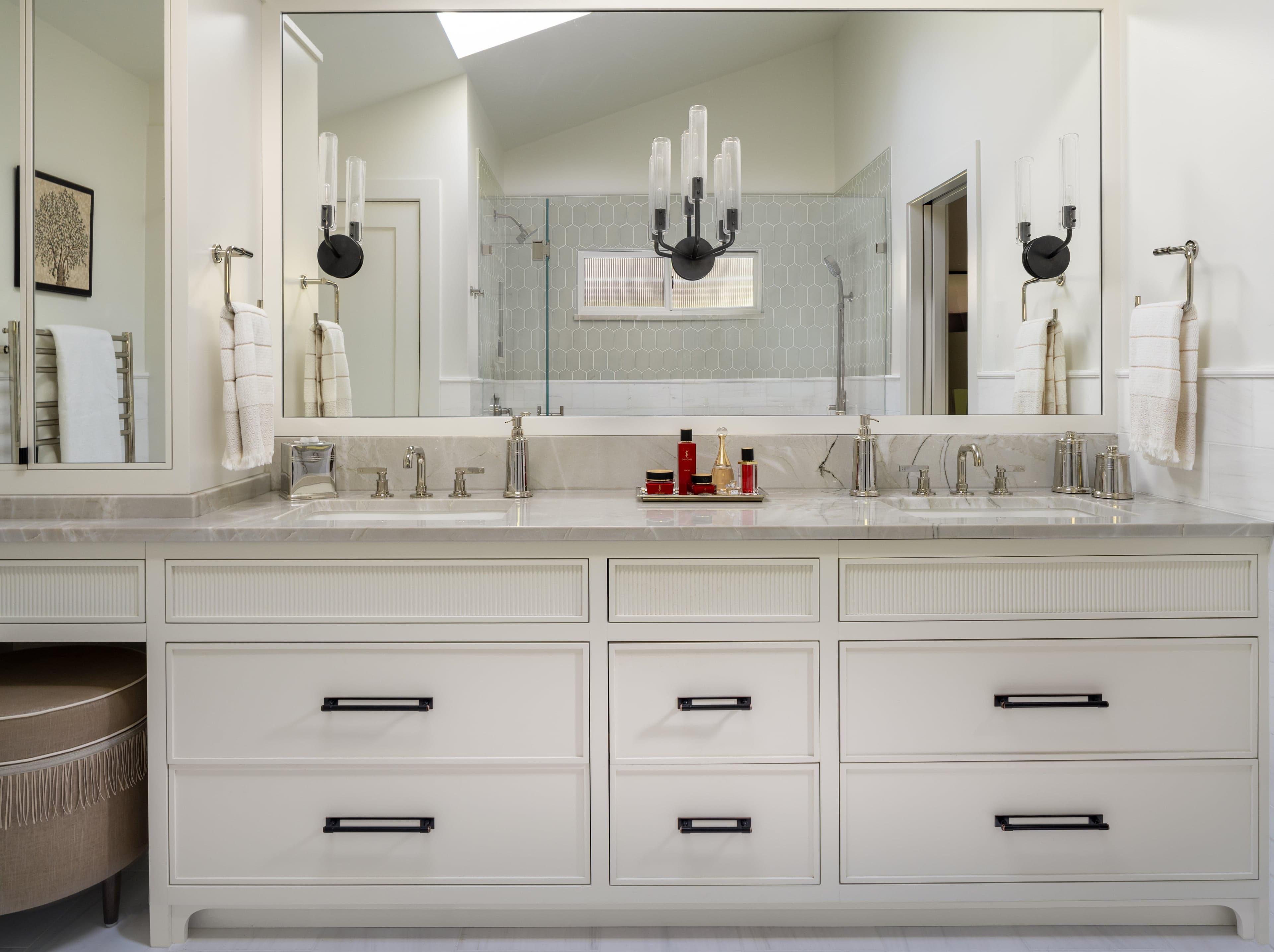 MERCER HEIGHTS interior design project in Mercer Island, Washington photo 17